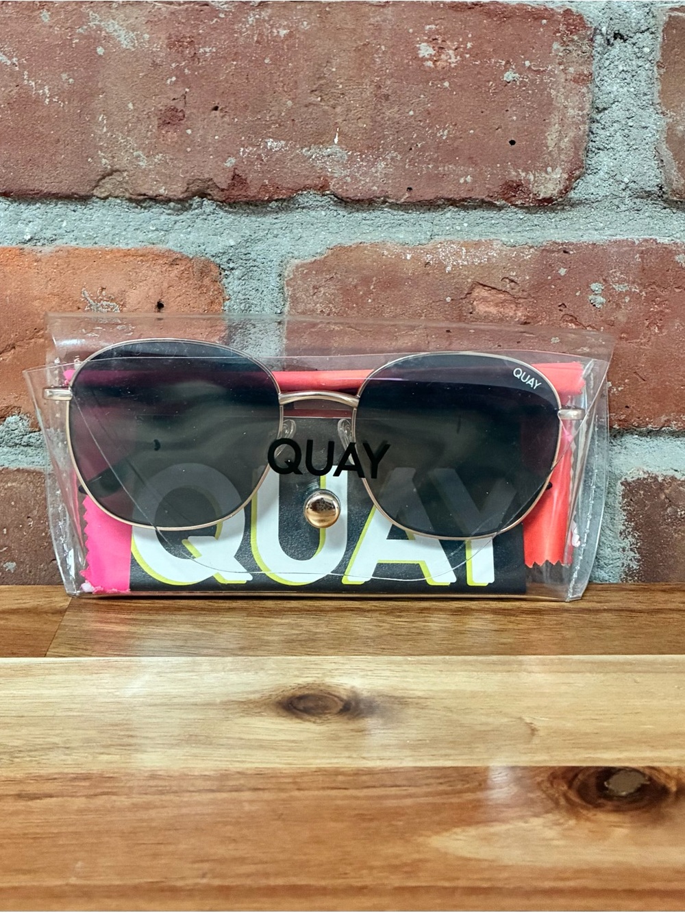 Quay Australia Jezabell Sunglasses